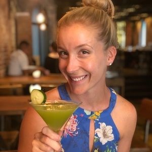 Meet your Posher, Laura